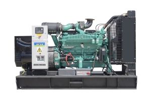 Дизельный генератор  AC825 с АВР