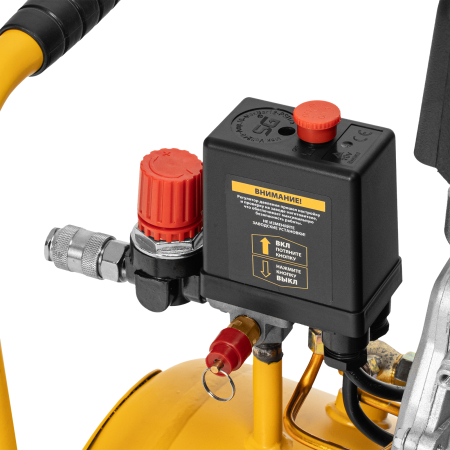 Поршневой компрессор  DC1500/24