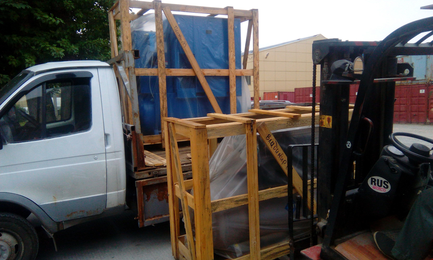 Отгрузка поршневого и винтового компрессоров в транспортную компанию