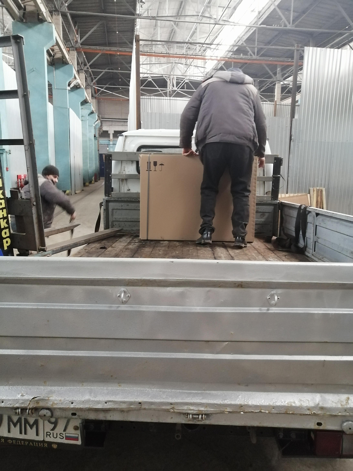 Отгрузка дилеру поршневого компрессора