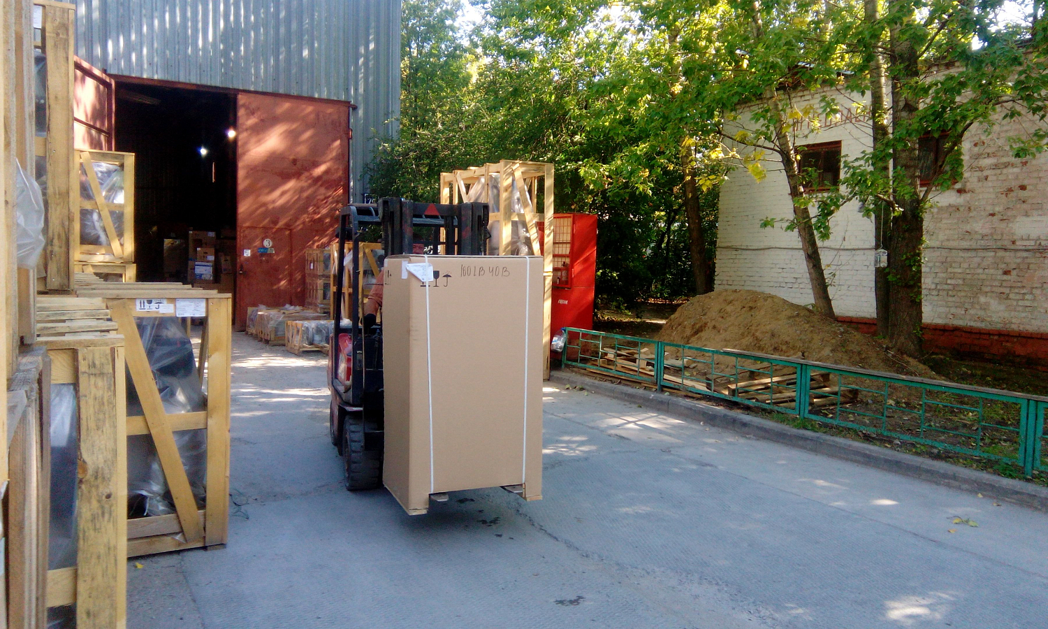 Отгрузка поршневых компрессоров Remeza и запчастей в Новосибирск