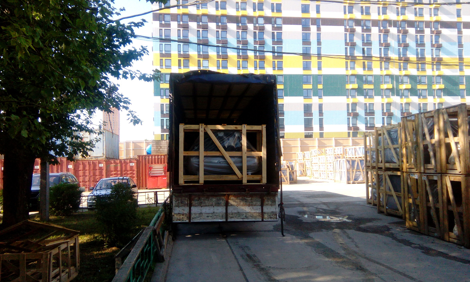 Поступление компрессоров и компрессорных головок Remeza на склад в Москву