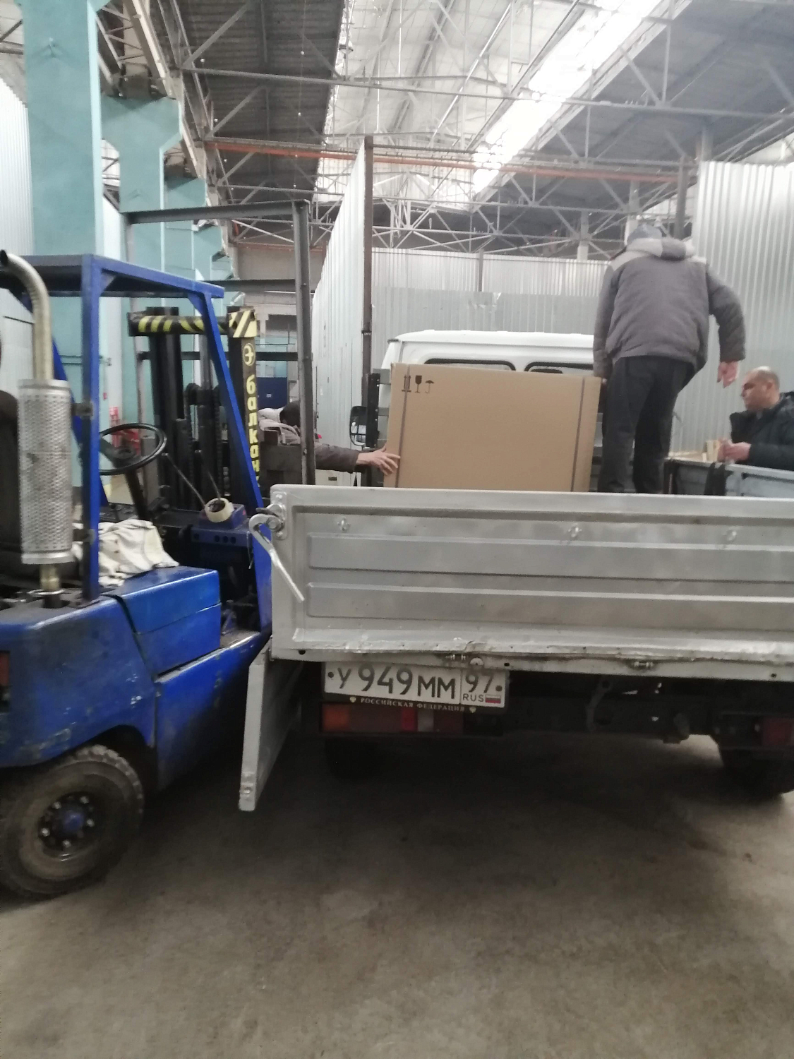 Отгрузка дилеру поршневого компрессора