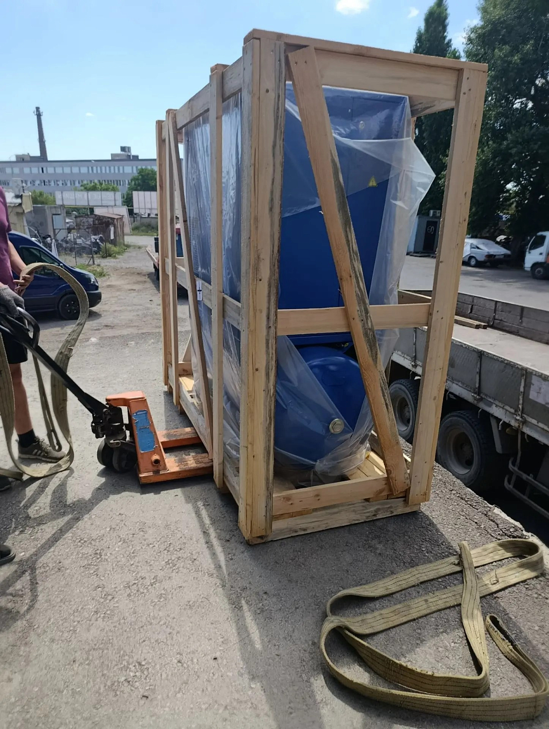 Отгрузка винтового компрессора REMEZA ВК20Е-10-500 в г. Волгоград