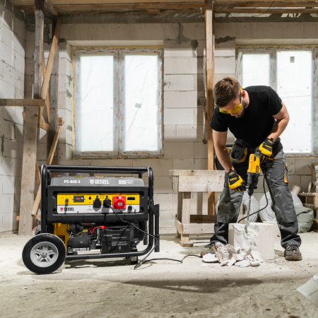 Бензиновый генератор  PS 80 E-3