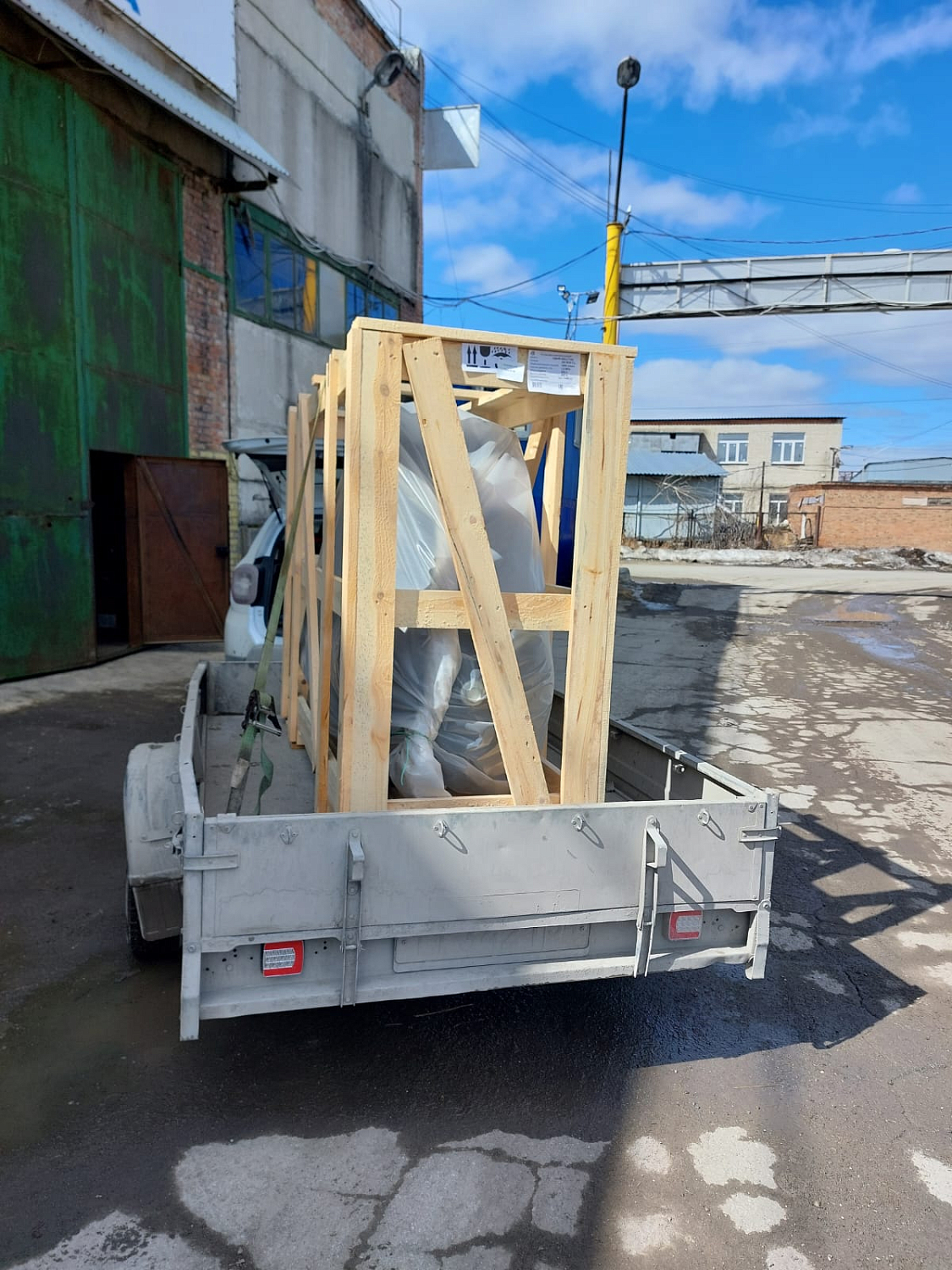 Отгрузка поршневого компрессора REMEZA СБ4/Ф-500.LT100 для автосервиса в г. Новосибирск