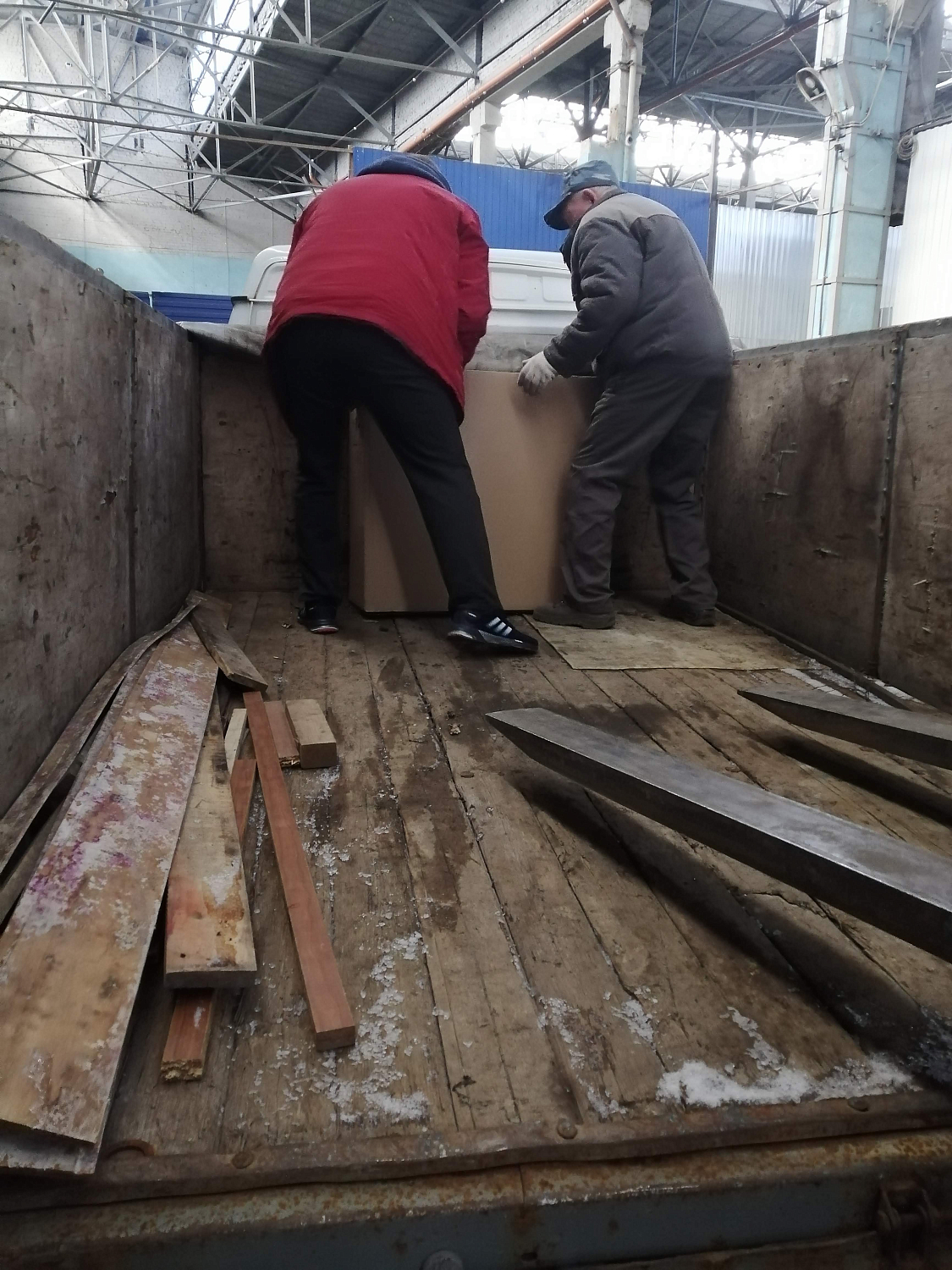 Отгрузили поршневой компрессор REMEZA в Воронеже