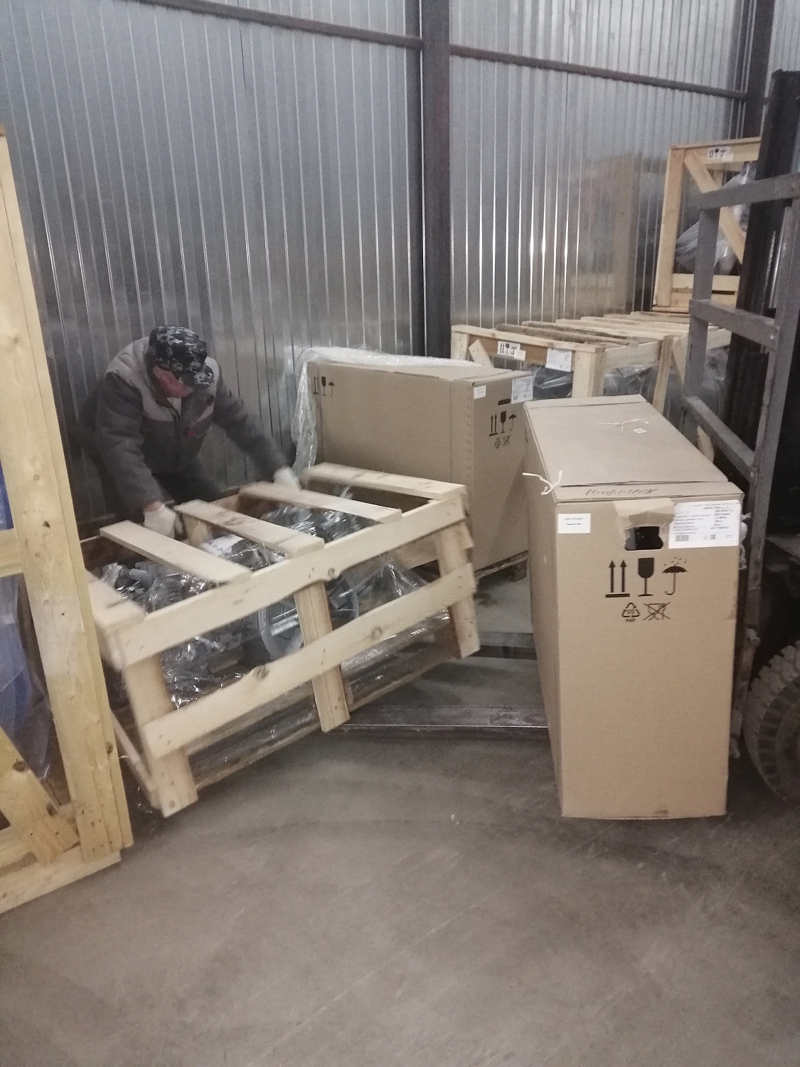 Пополнение склада в Воронеже компрессорами СБ4/С-100.LB30